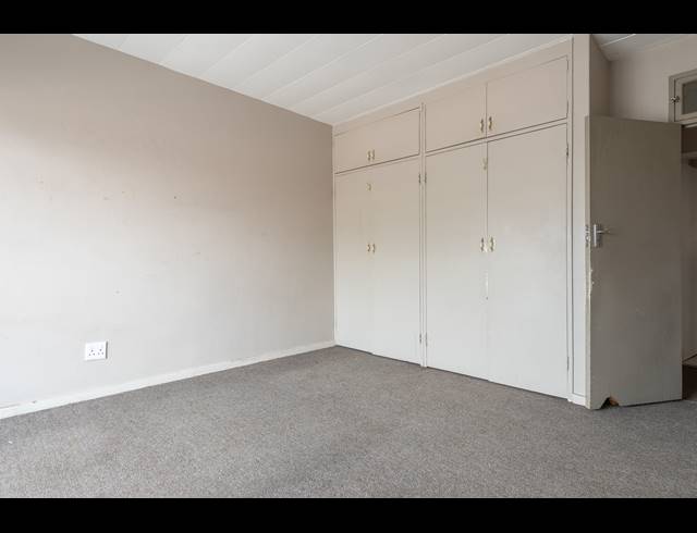 2 BEDROOM APARTMENT FOR SALE IN ALBERTON NORTH